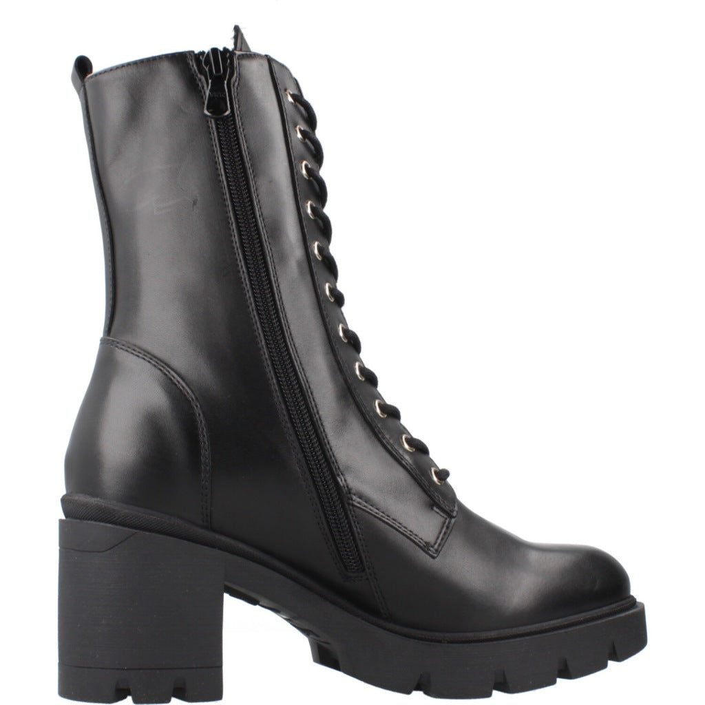 NERO GIARDINI ID en color (4)