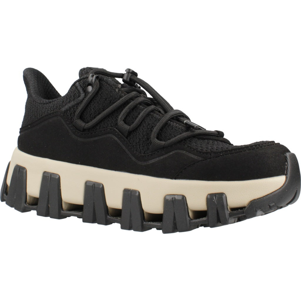 P MONALEAW en color TUXBLK (5)