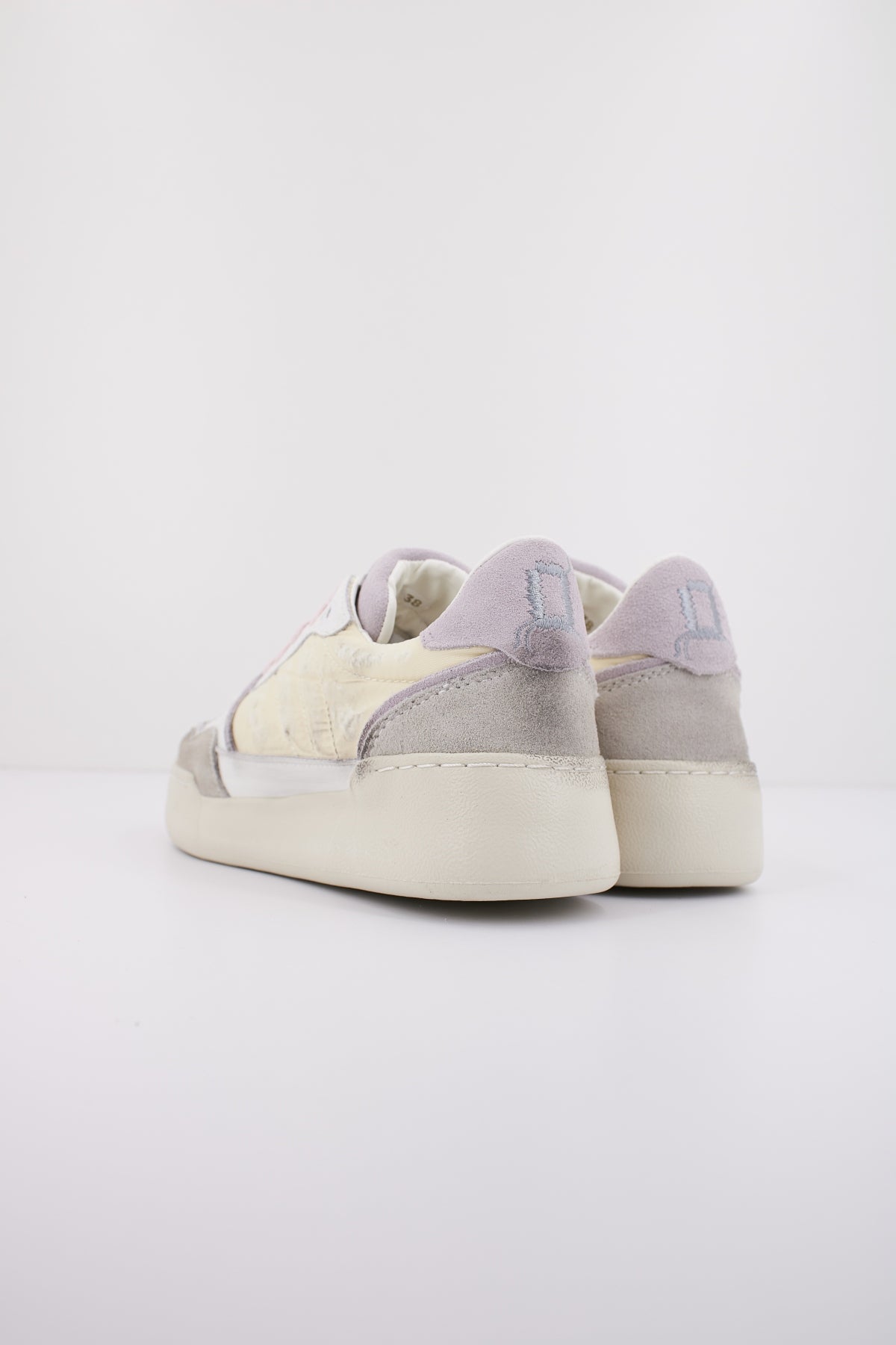 MONO WAY CHUCK en color ROSA (3)