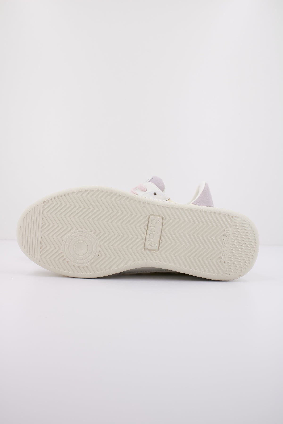 MONO WAY CHUCK en color ROSA (4)
