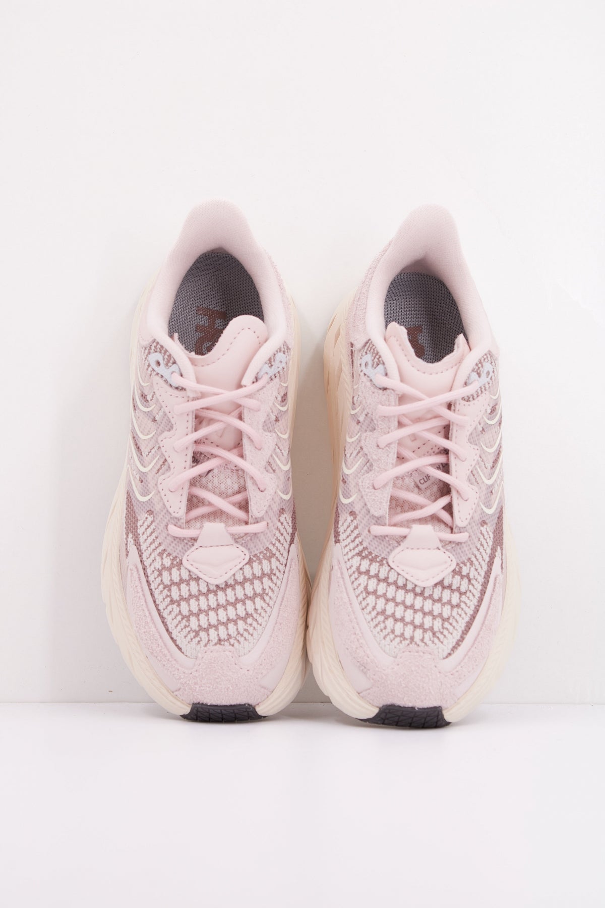 HOKA CLIFTON LS en color CLX (3)