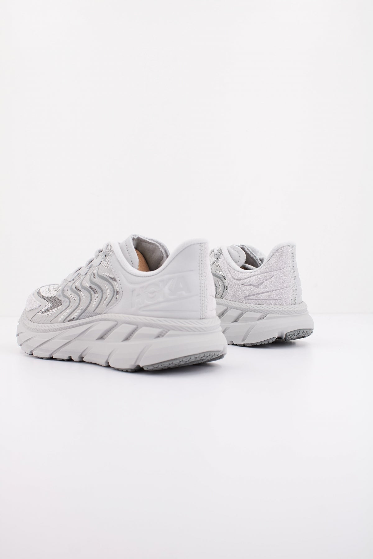 HOKA U CLIFTON LS en color STG (3)