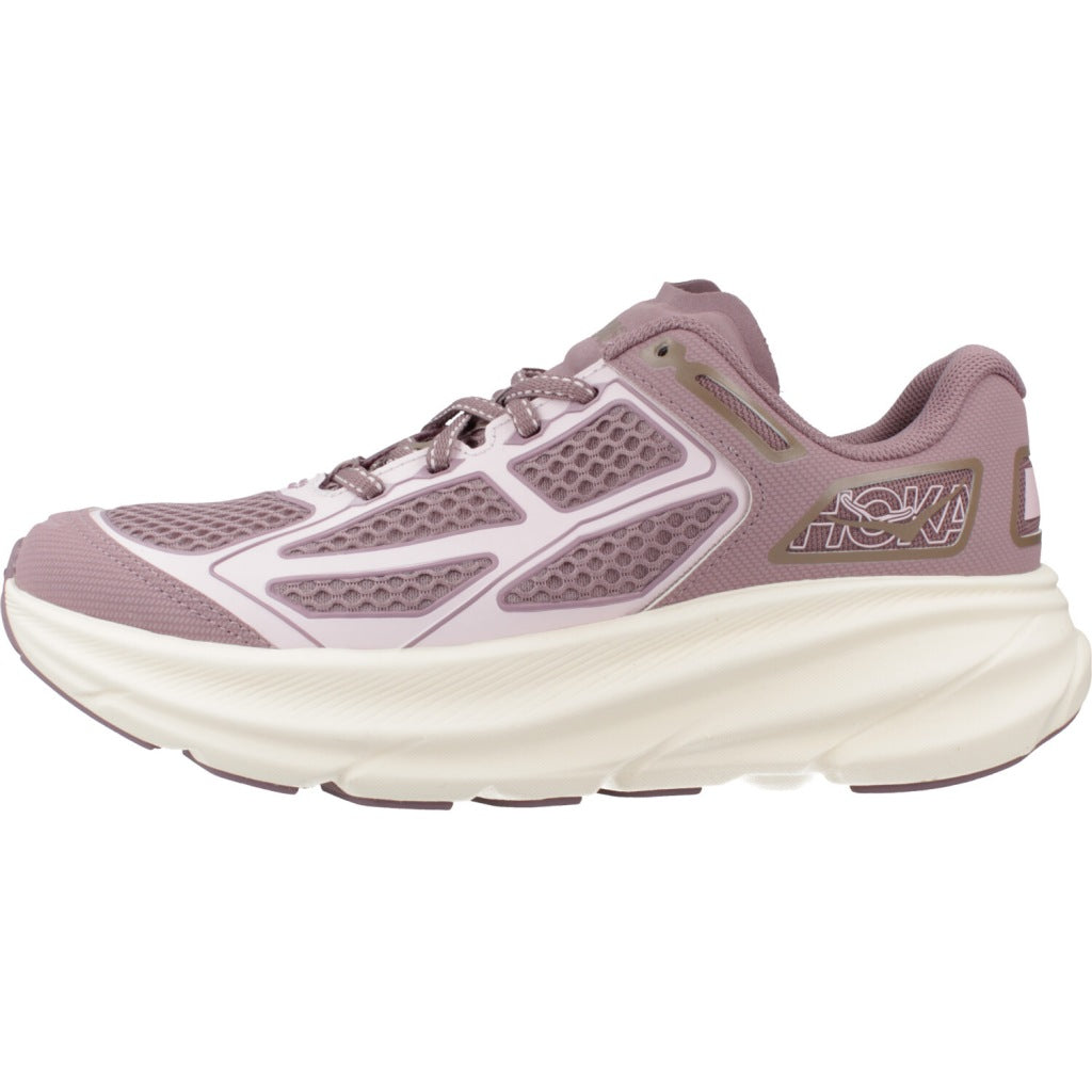 HOKA U CLIFTON ONE en color CVC (2)