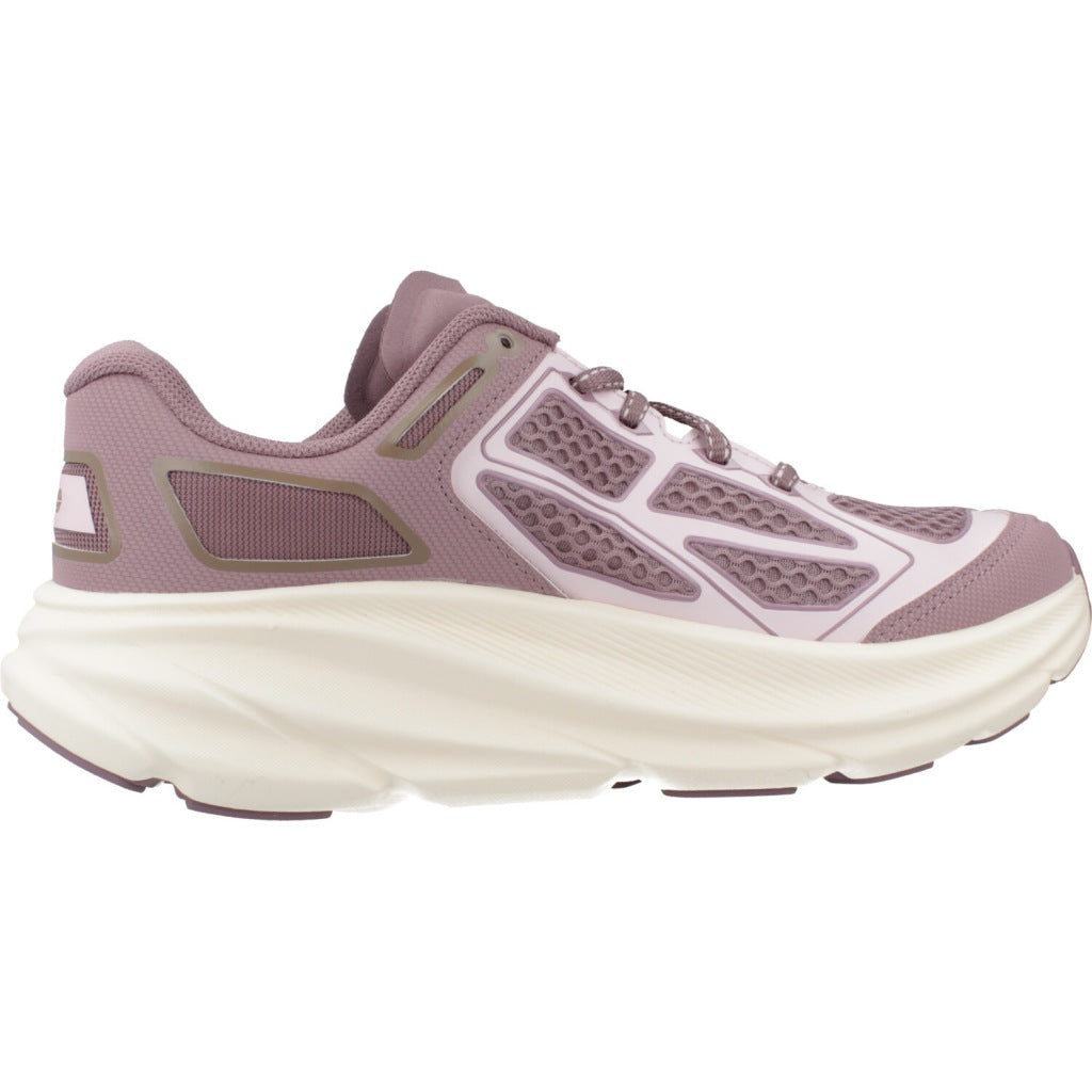 HOKA U CLIFTON ONE en color CVC (4)