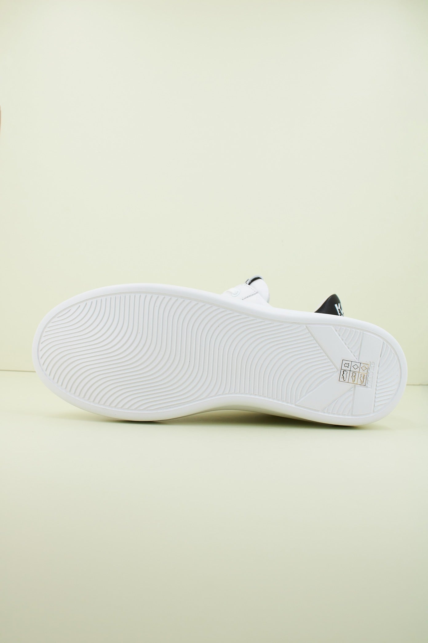 KARL LAGERFELD KAPRI MENS MAISON KA en color WHITE (4)