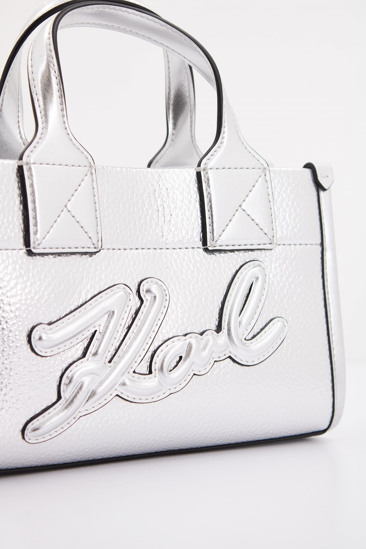 KARL LAGERFELD K/SKUARE SM TOTE GR en color A SILVE (4)
