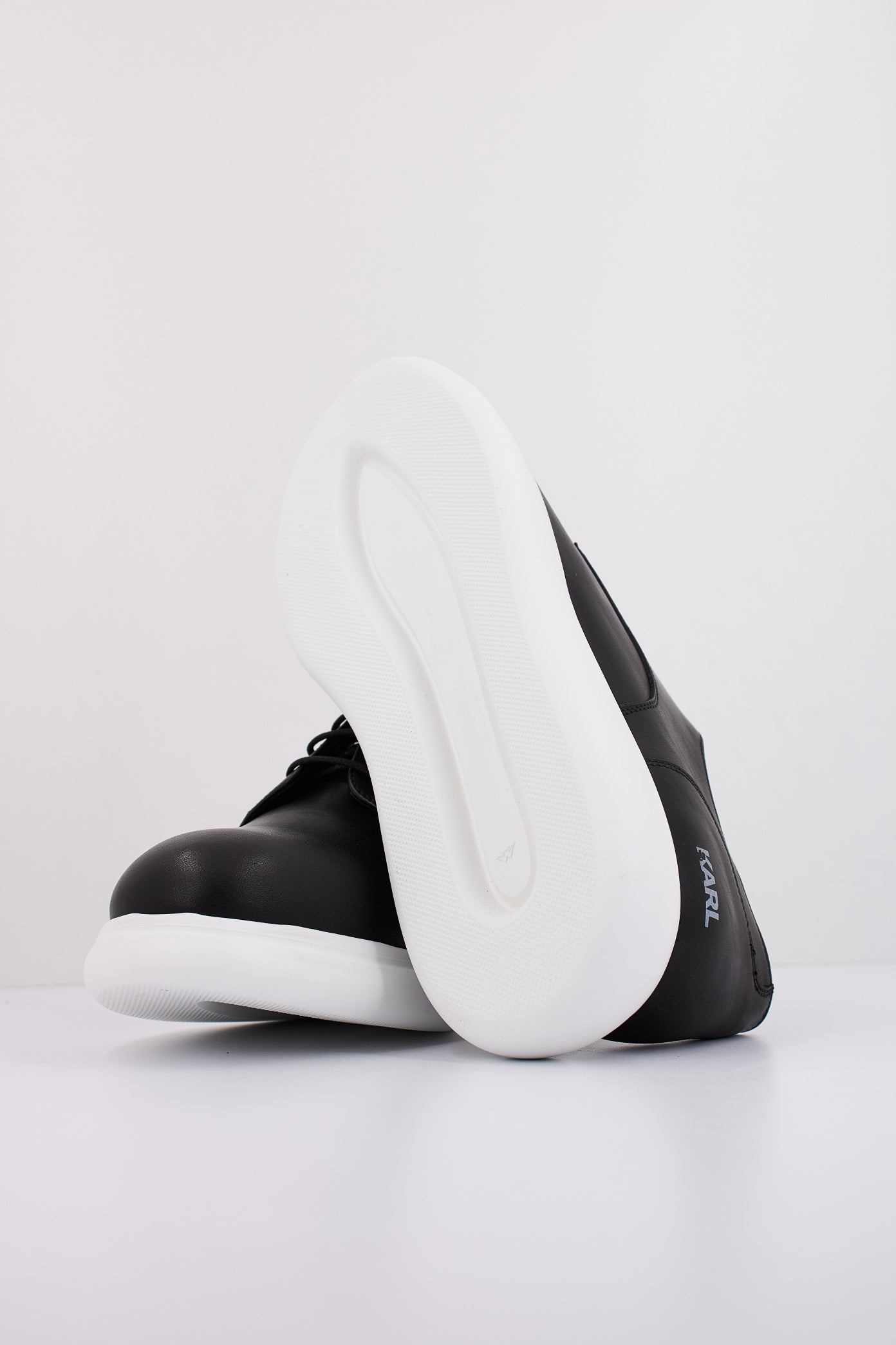 KARL LAGERFELD GRANBY LACE LO en color BLACK (5)