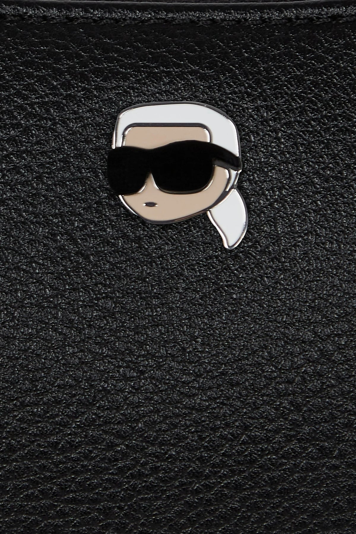 KARL LAGERFELD IKON GRAINY ROUND SH en color BLACK (4)
