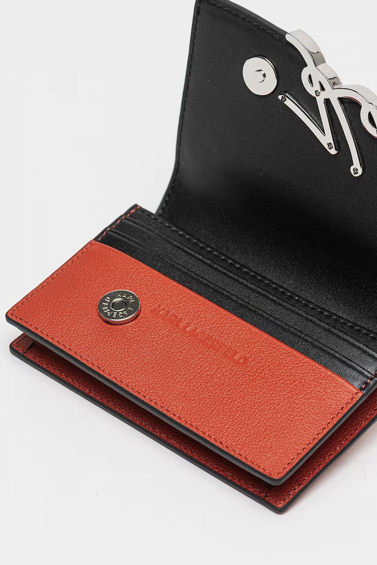 KARL LAGERFELD K SIGNATURE SM WALLE en color REDBRK (4)