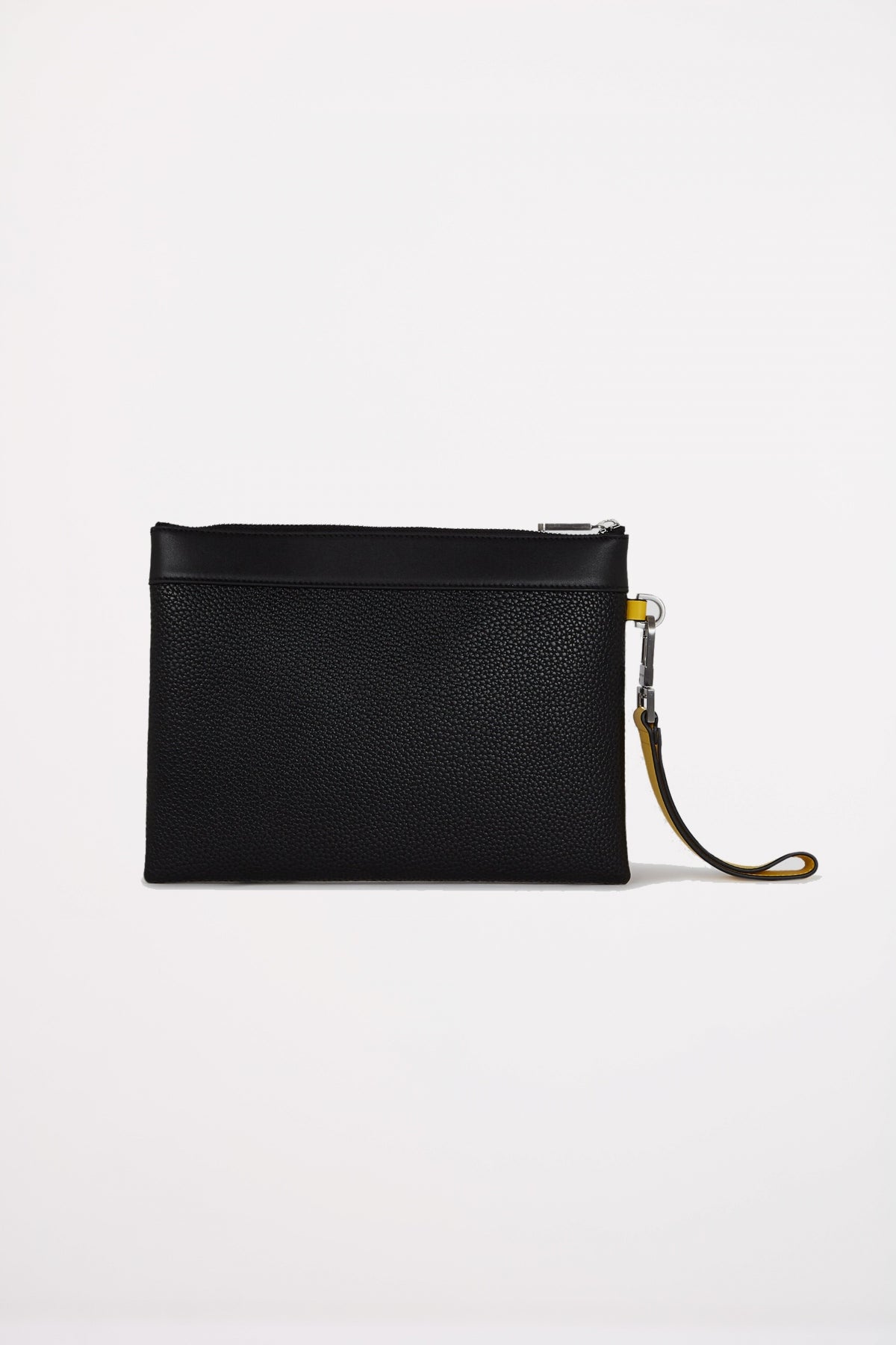 KARL LAGERFELD KL X DISNEY POUCH en color BLACK (2)