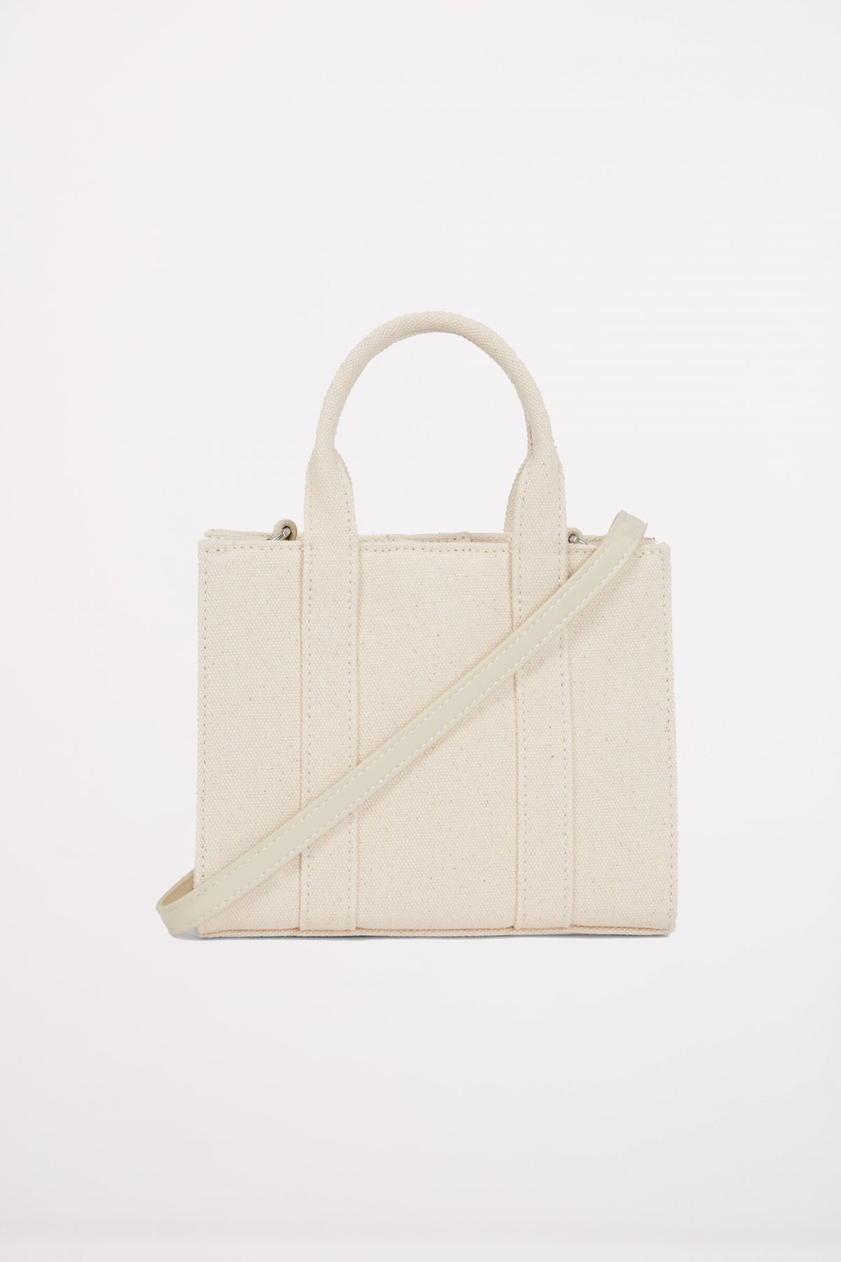 KARL LAGERFELD K RSG SQUARE MINI E  en color NTRL  (2)