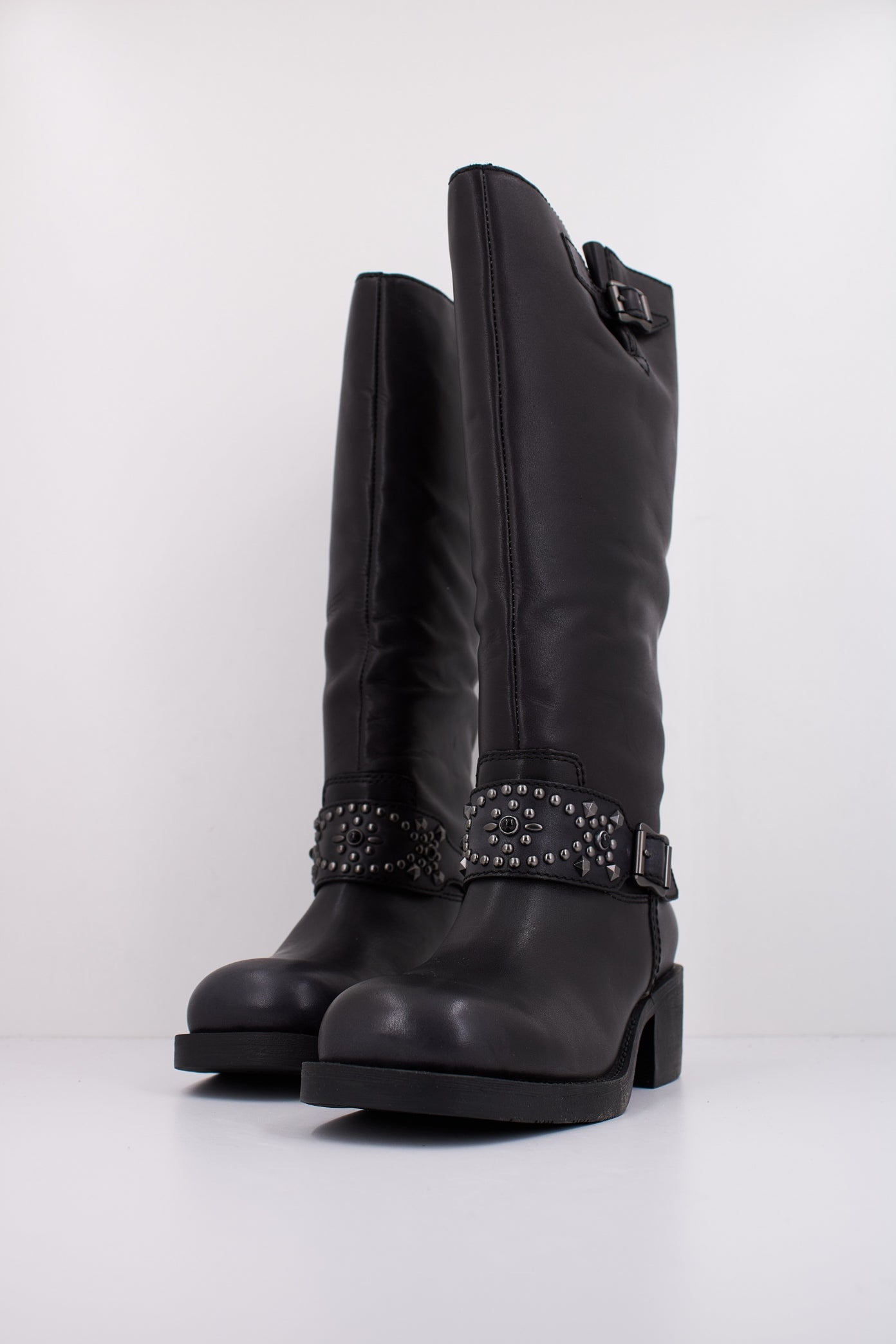 ASH TRIBAL en color BLACK (2)
