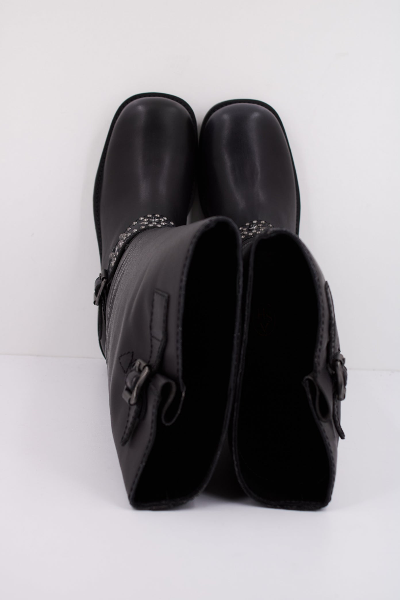 ASH TRIBAL en color BLACK (3)