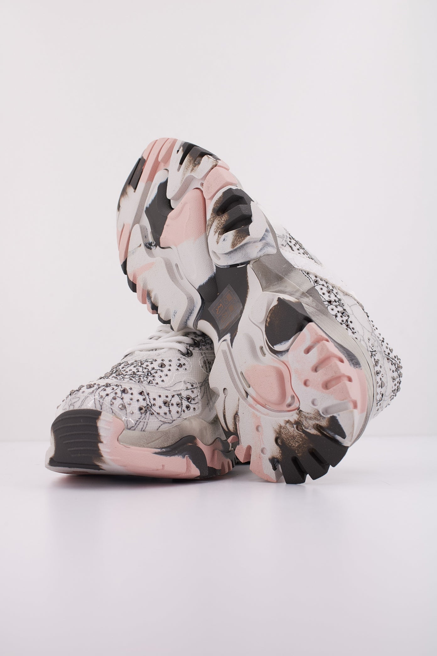 EXÉ E AE en color WHITE (5)