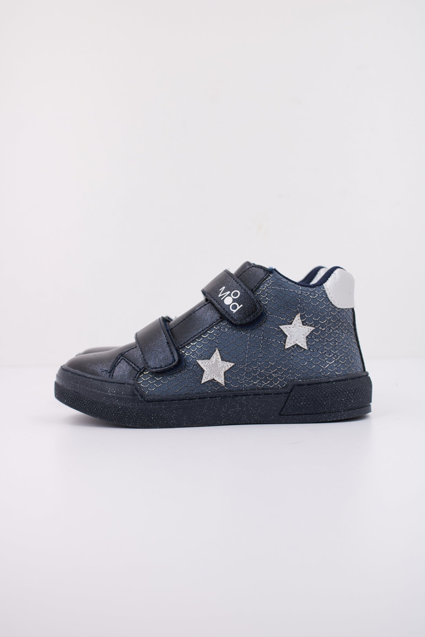 MOD    en color MRNMTL  (1)