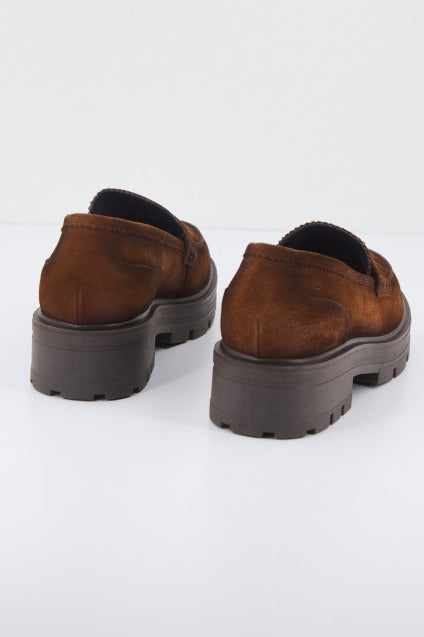 DORKING D CALF en color CUERO (3)