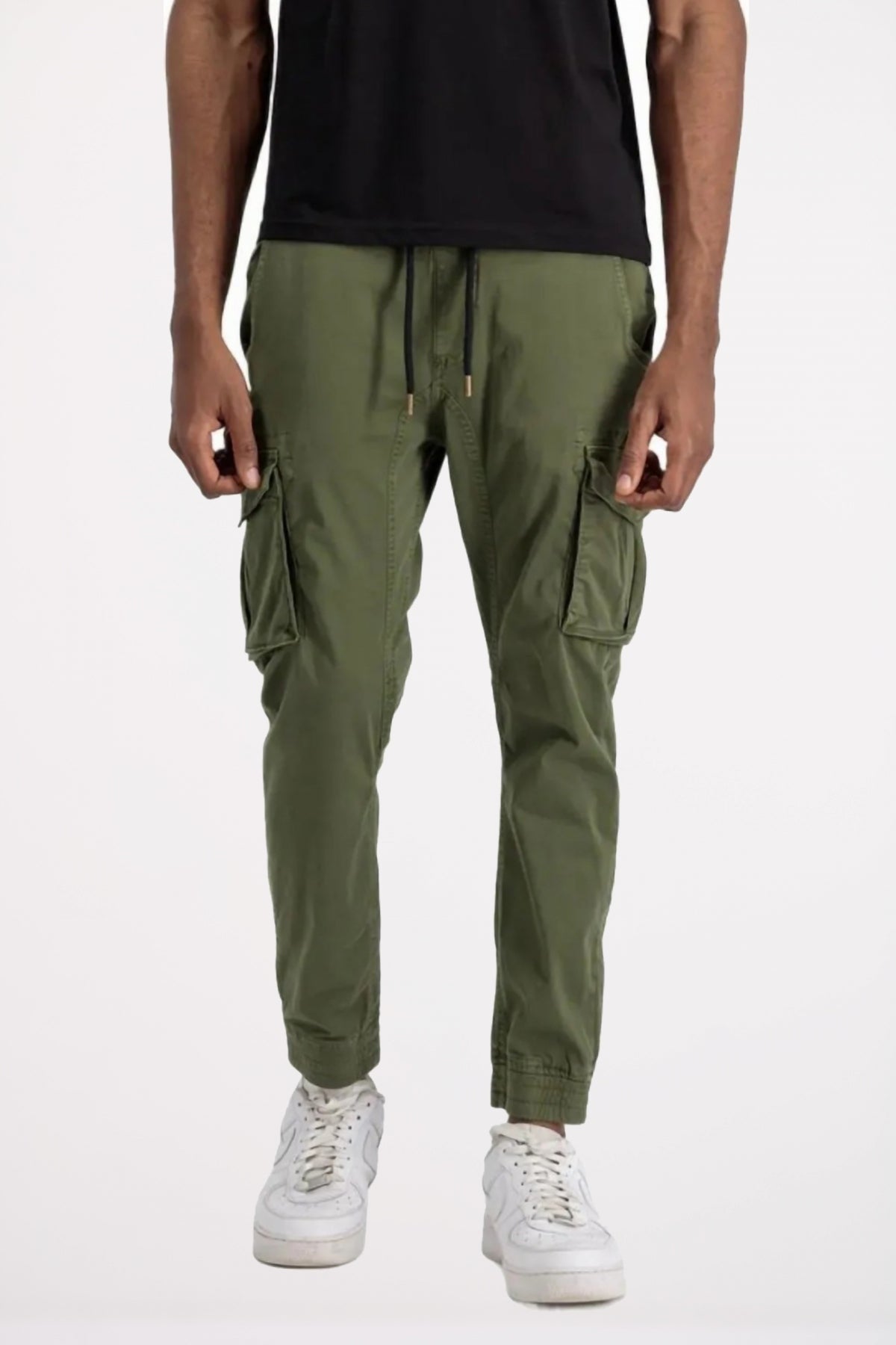 ALPHA INDUSTRIES COTTON TWILL JOGGER en color DRKOLIV (1)