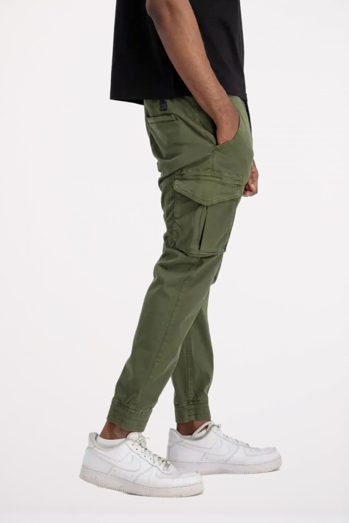 ALPHA INDUSTRIES COTTON TWILL JOGGER en color DRKOLIV (4)