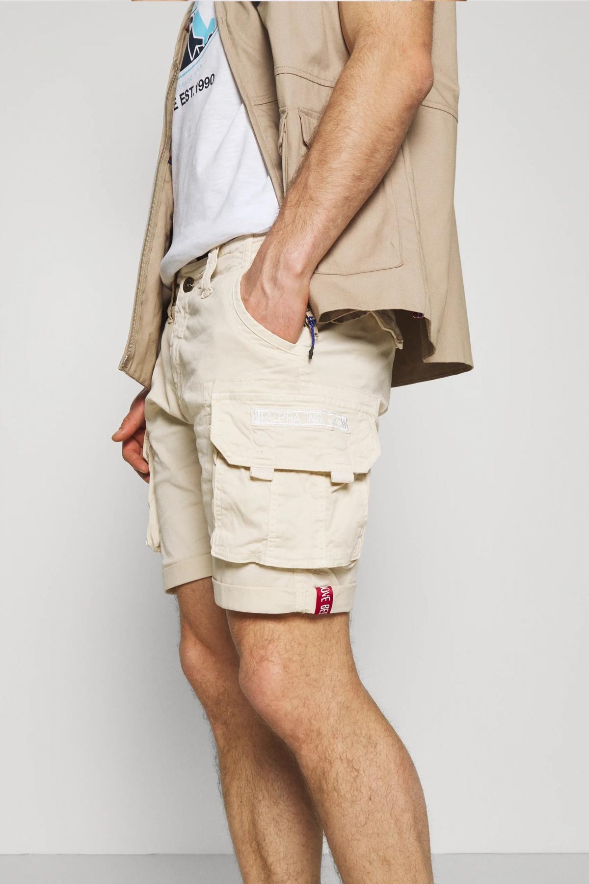 ALPHA INDUSTRIES CREW SHORT en color STRWHT (3)