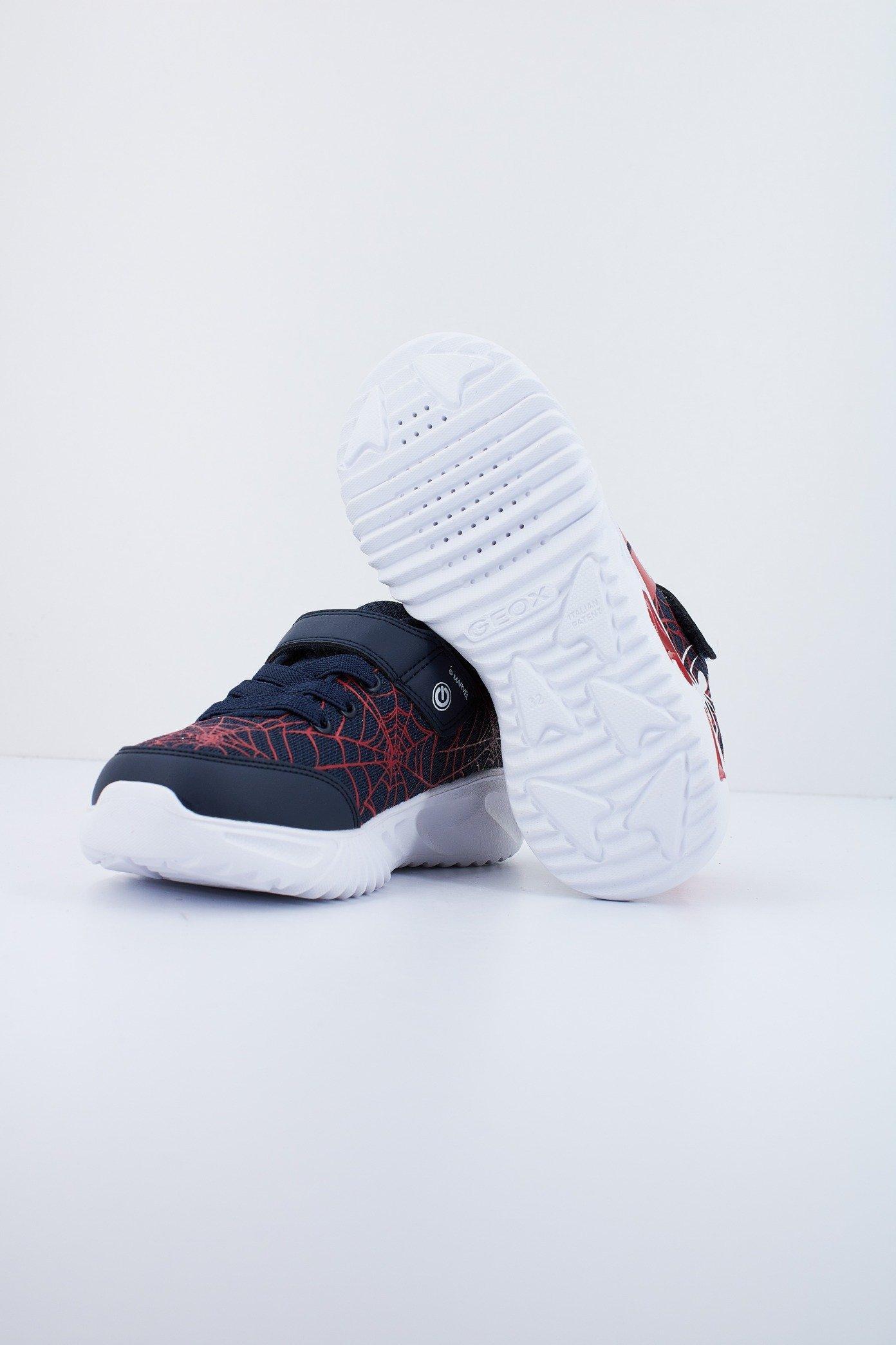 GEOX J ASSISTER B en color C (4)