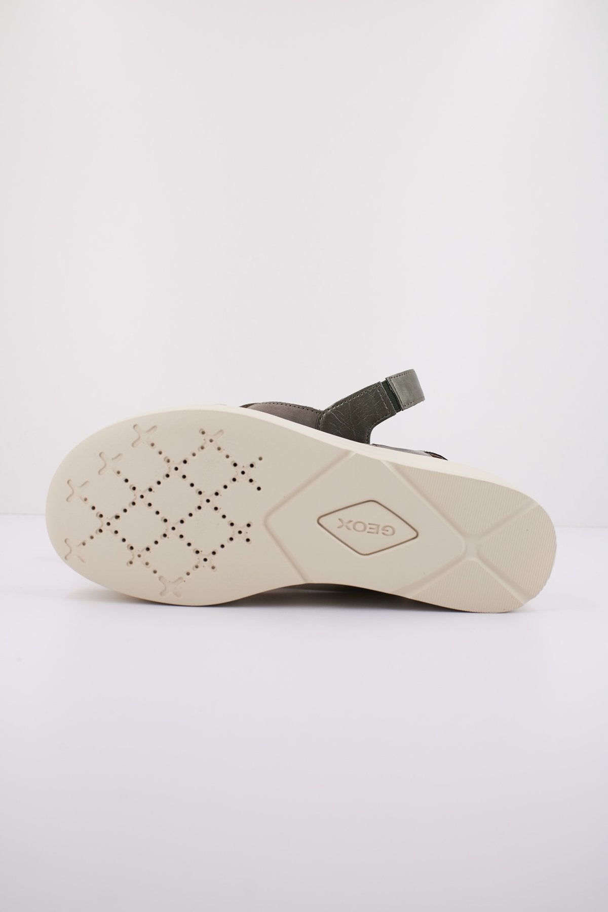 GEOX D XAND .S B en color C (4)