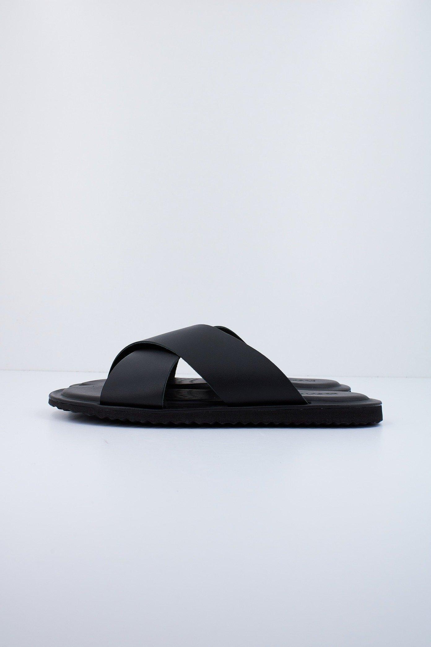 GEOX U ERICE B en color C (1)