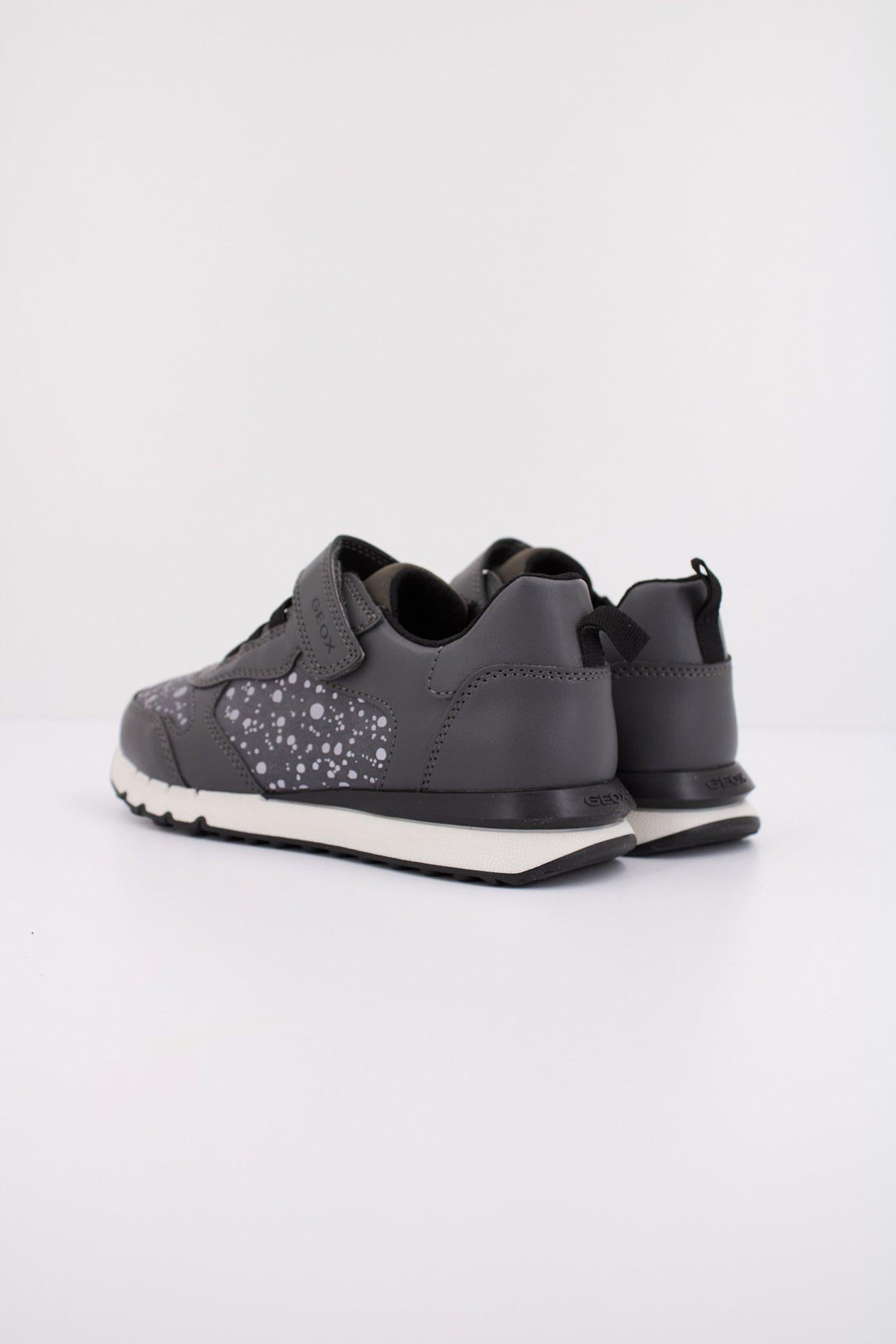 GEOX J FASTICS en color C (5)