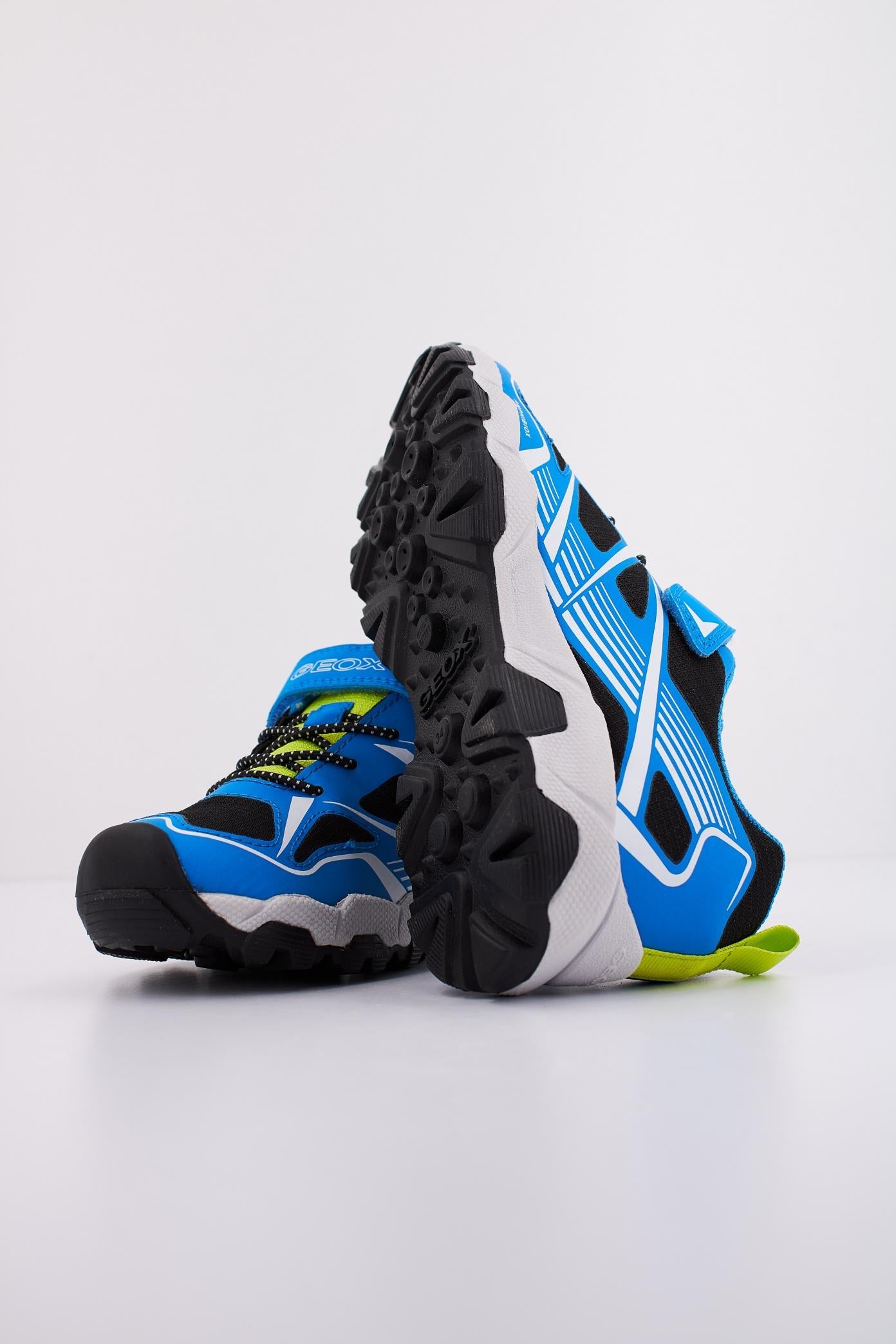 GEOX J MAGNETAR BOY B ABX en color C (5)