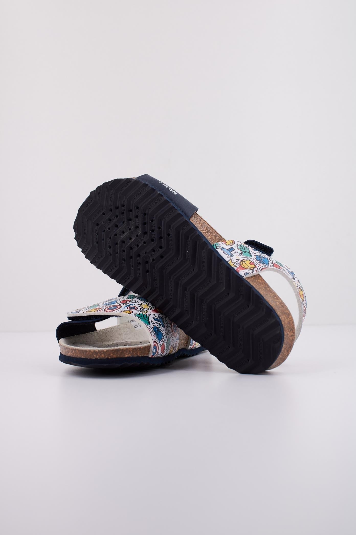 GEOX J GHITA BOY en color C (5)