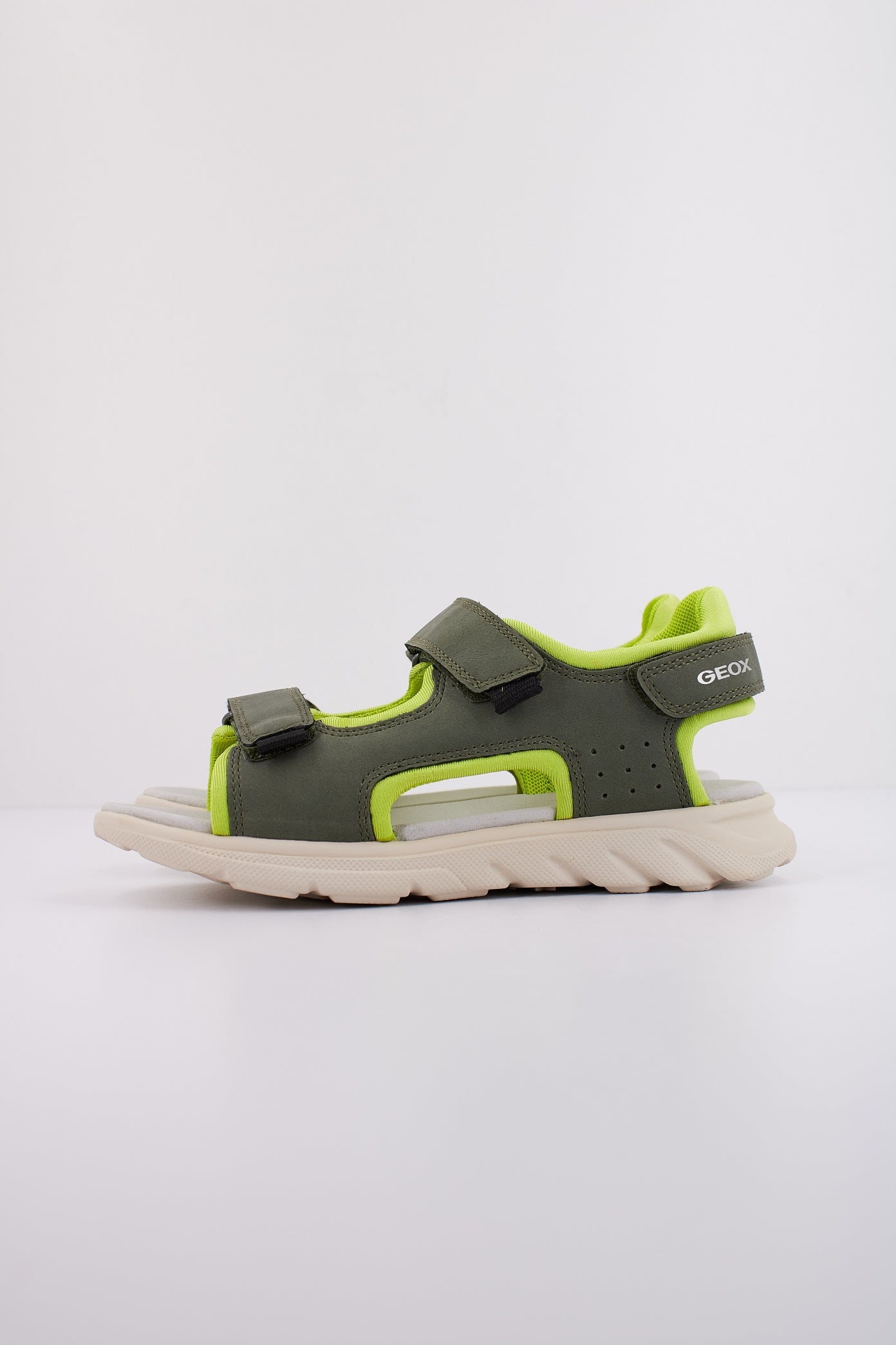 GEOX J SANDAL AIRADYUM BO en color C (1)