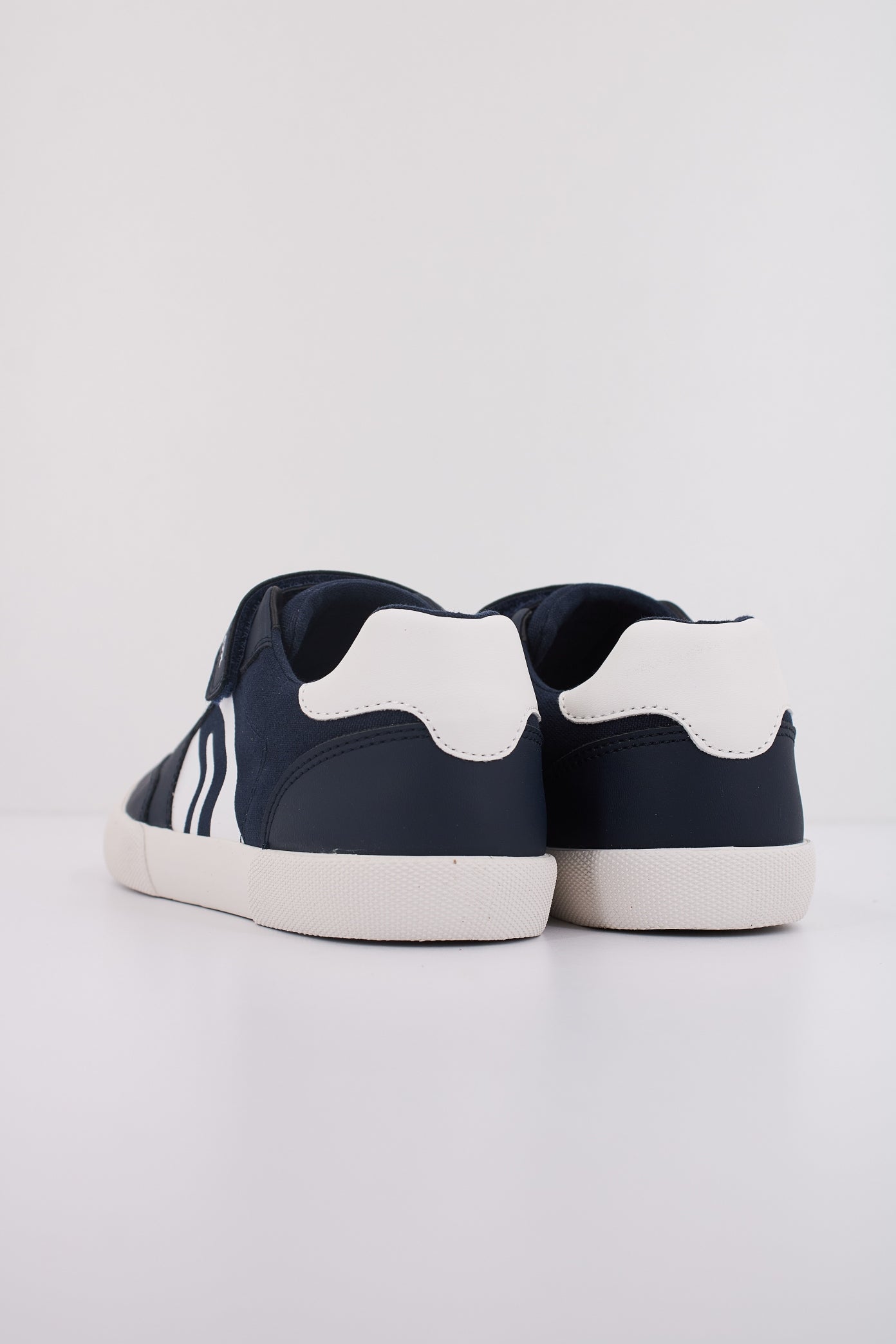 GEOX J GISLI BOY en color C (4)