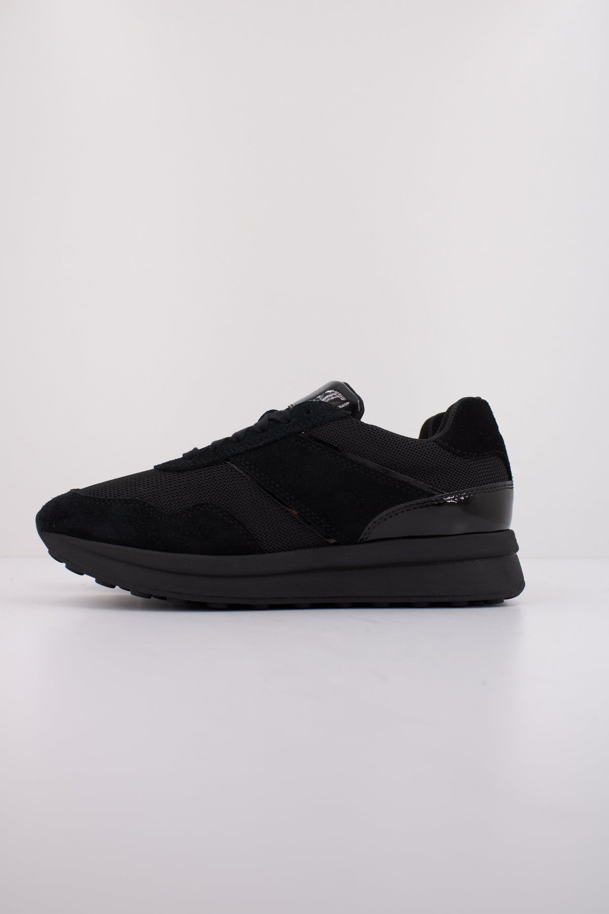 GEOX D RUNNTIX en color C (1)
