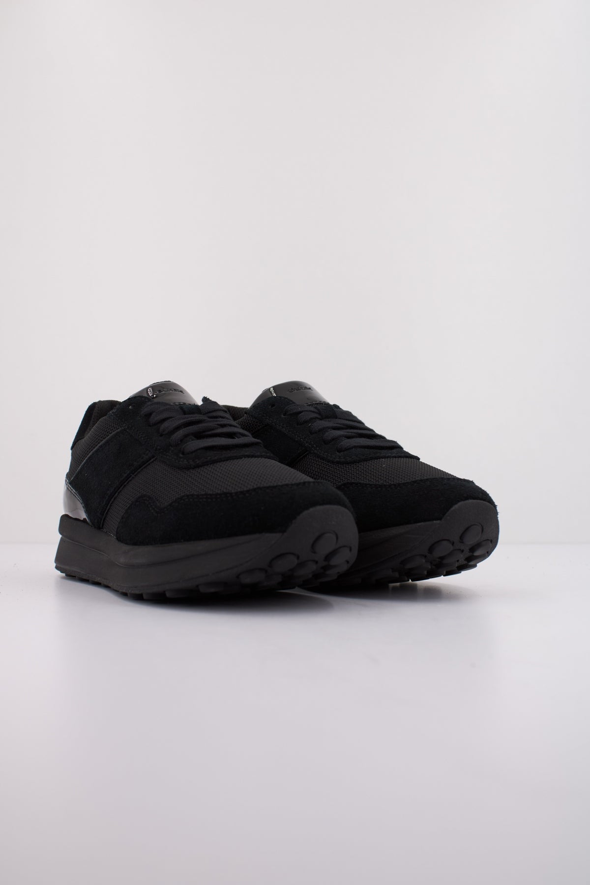 GEOX D RUNNTIX en color C (2)
