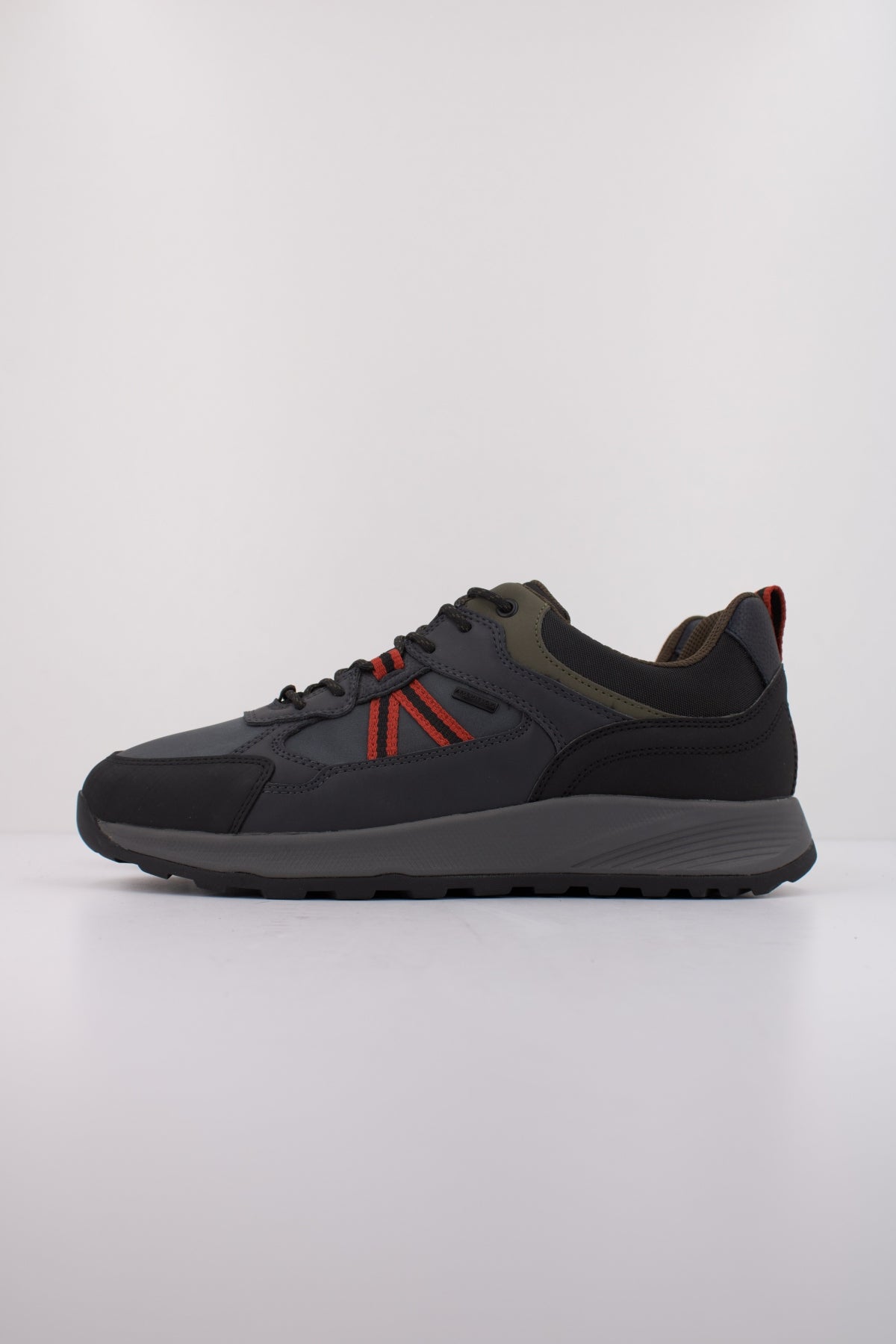 GEOX U TERRESTRE B ABX en color C (1)