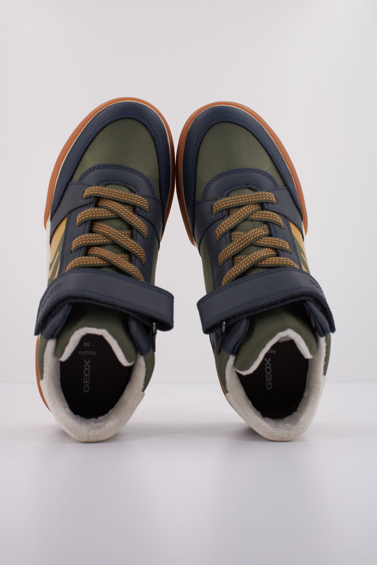 GEOX J GISLI BOY en color C (3)