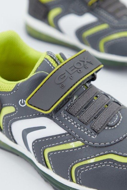 GEOX B TODO BOY en color C (2)