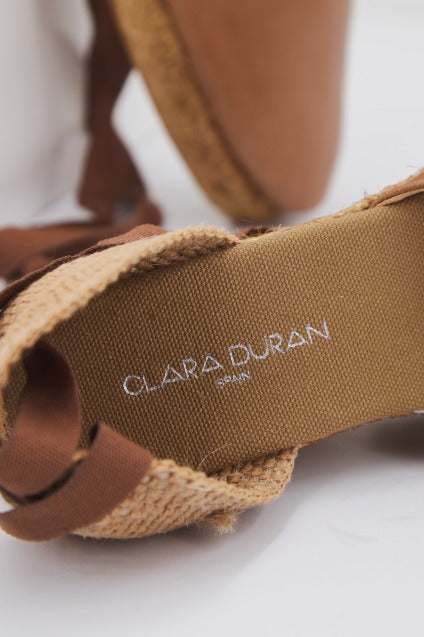 CLARA DURAN VALENNAPCD en color CUERO (4)