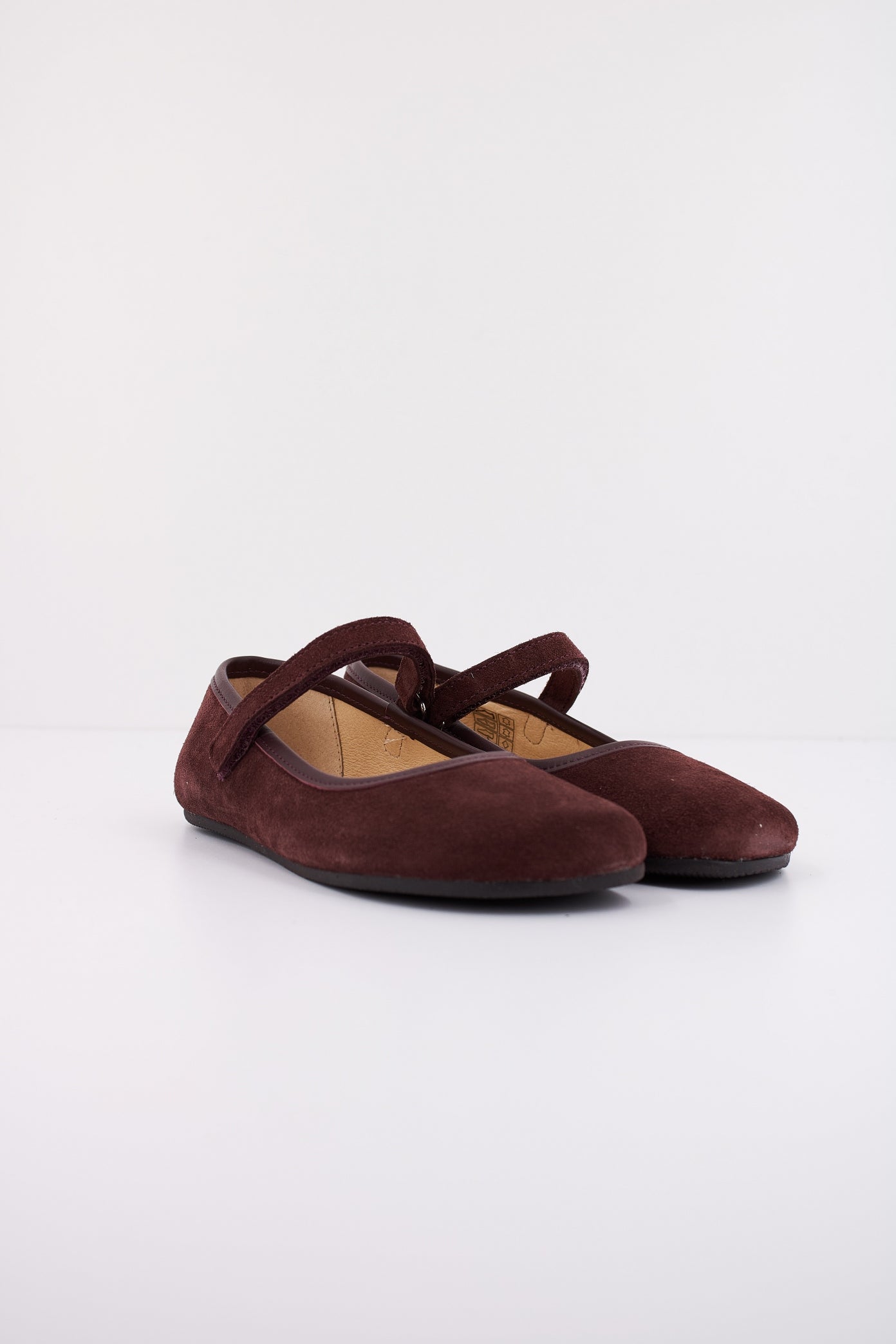 BLANDITOS BALLETBD en color RIOJA (2)