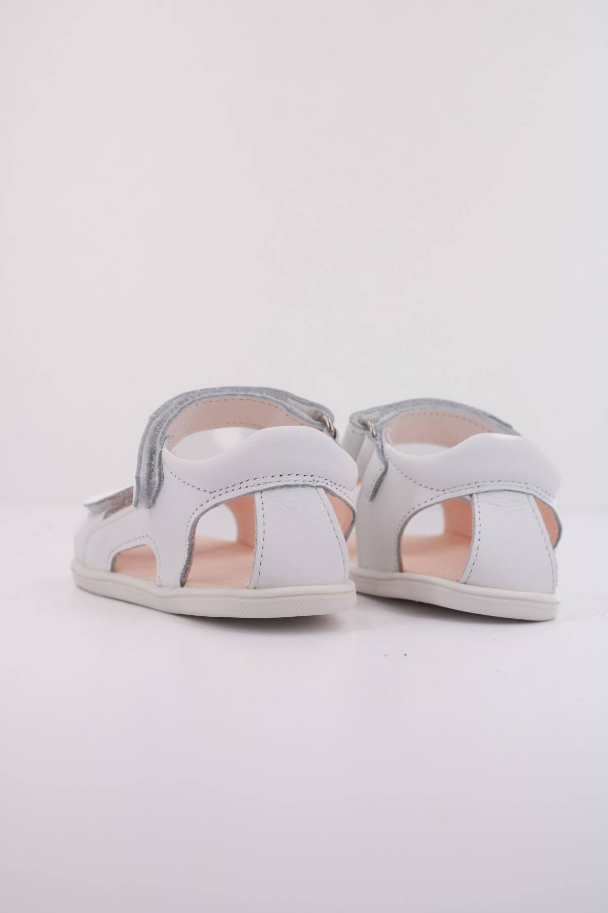 BLANDITOS CARIBEBD  en color BLANCO  (4)