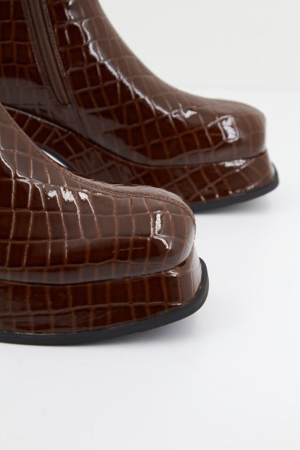 NOA HARMON HELLEN en color MARRON (4)