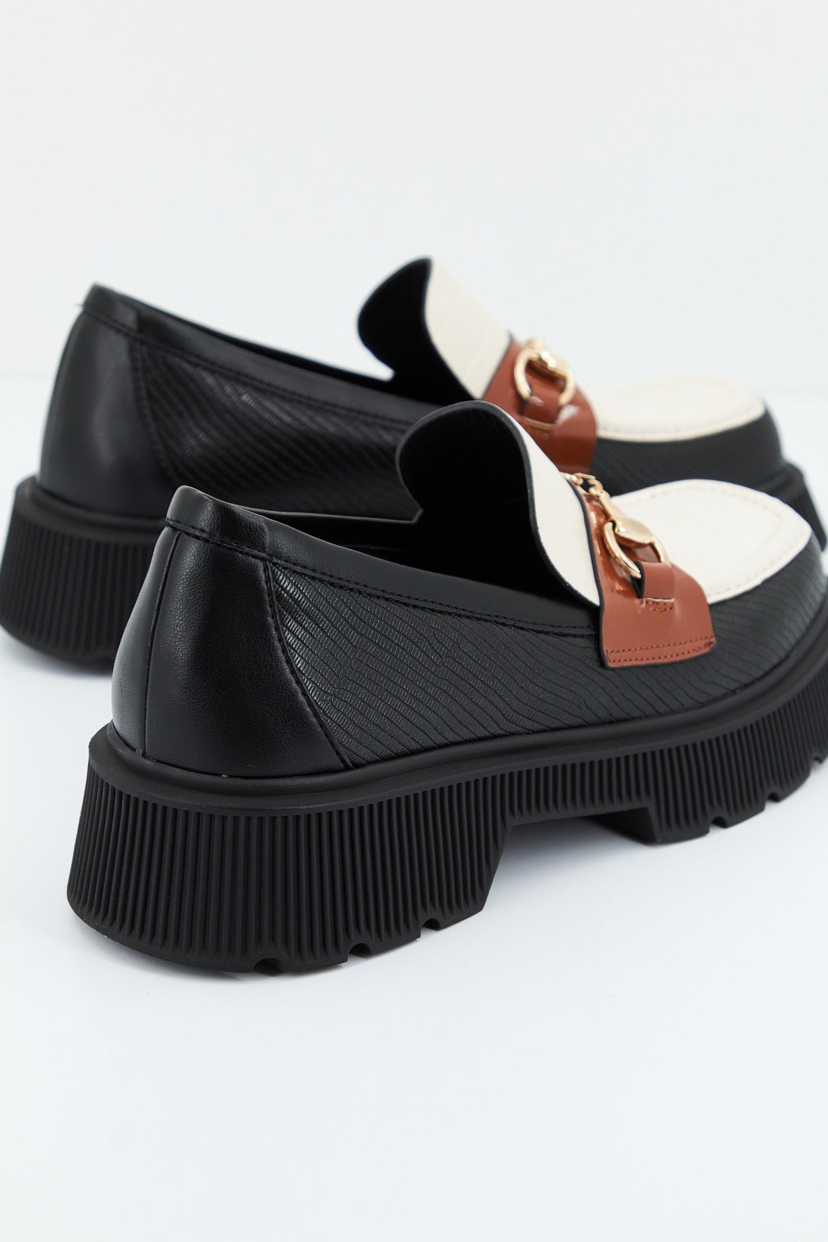 NOA HARMON HARRY en color NEGRO (3)