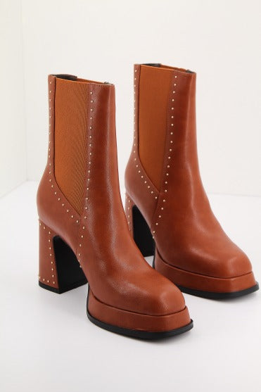 NOA HARMON JOHN en color CUERO (4)