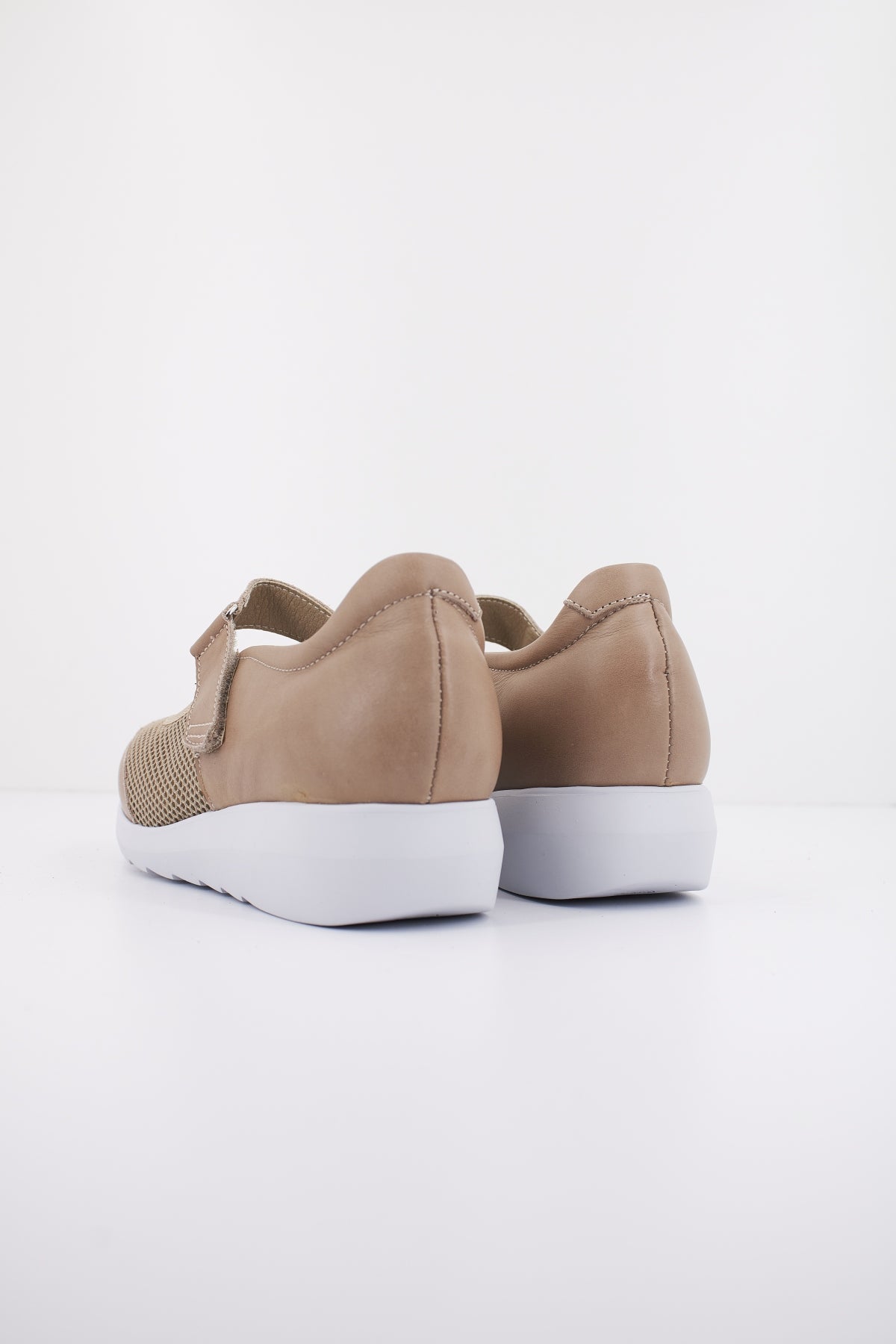 PINOSOS G en color TAUPE (3)