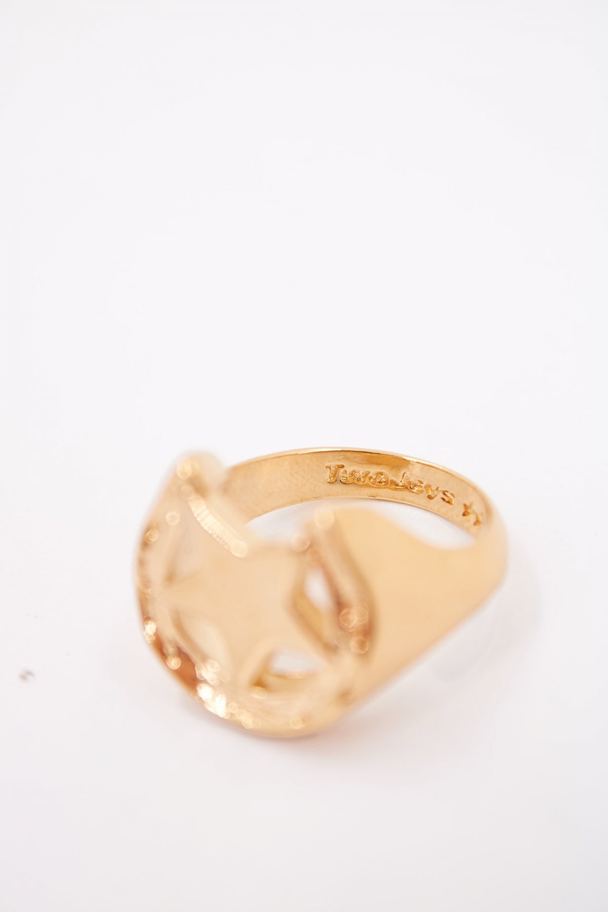 TWOJEYS STAR RING en color ORO (5)