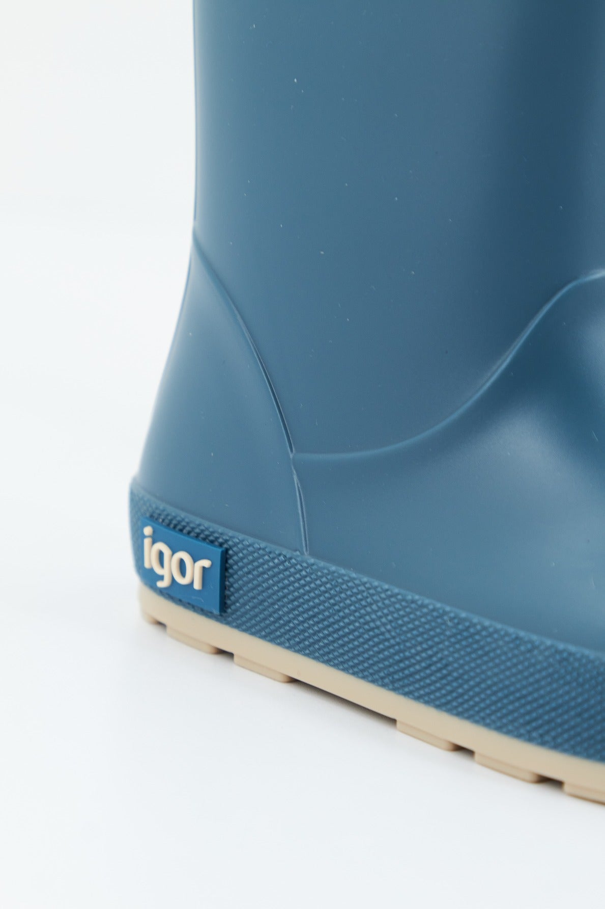 IGOR YOGI DK en color PETROLEO (4)