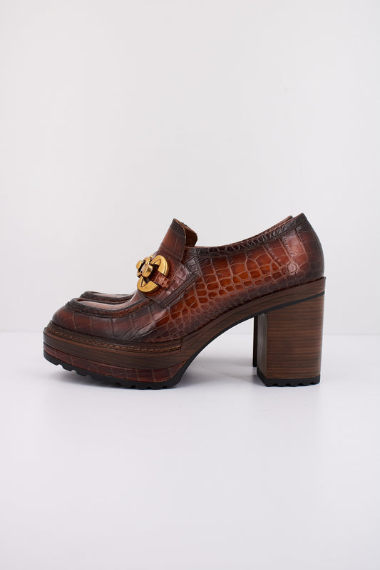 PONS QUINTANA OLIVIA en color CUERO  (1)