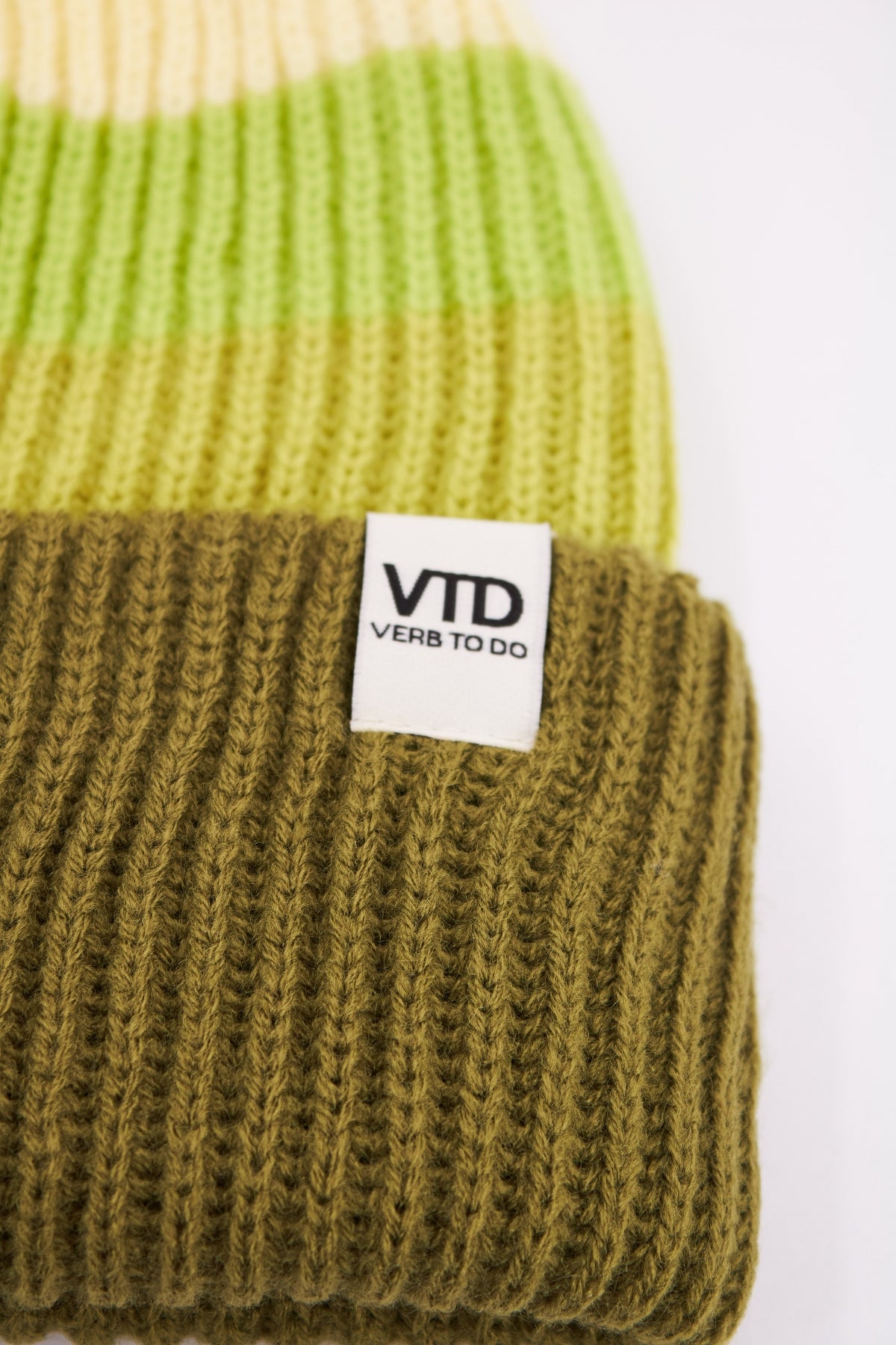 VERB TO DO BORN TO SHINE en color GRNYLW (3)