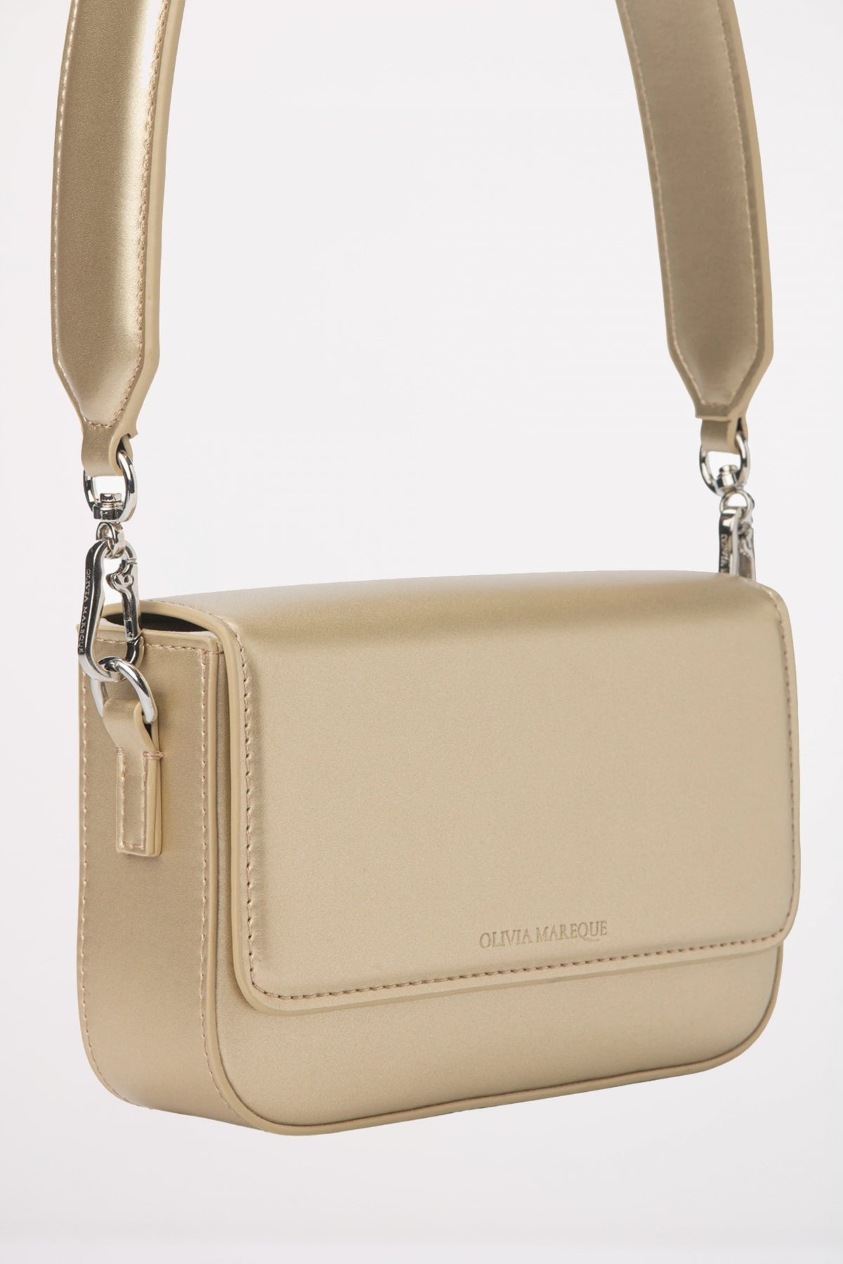OLIVIA MAREQUE PANTONE en color DRDORIZ (2)