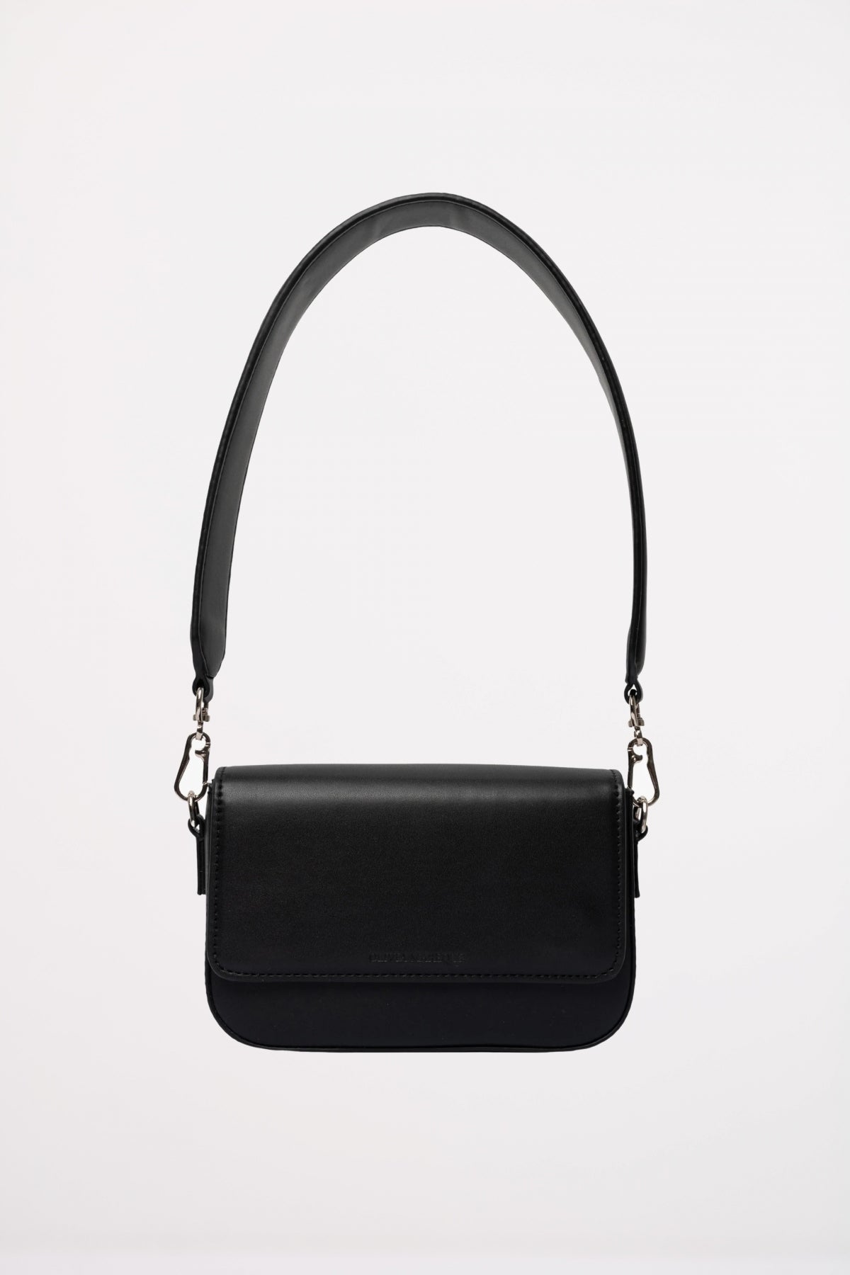 OLIVIA MAREQUE PANTONE en color NGRPE (1)