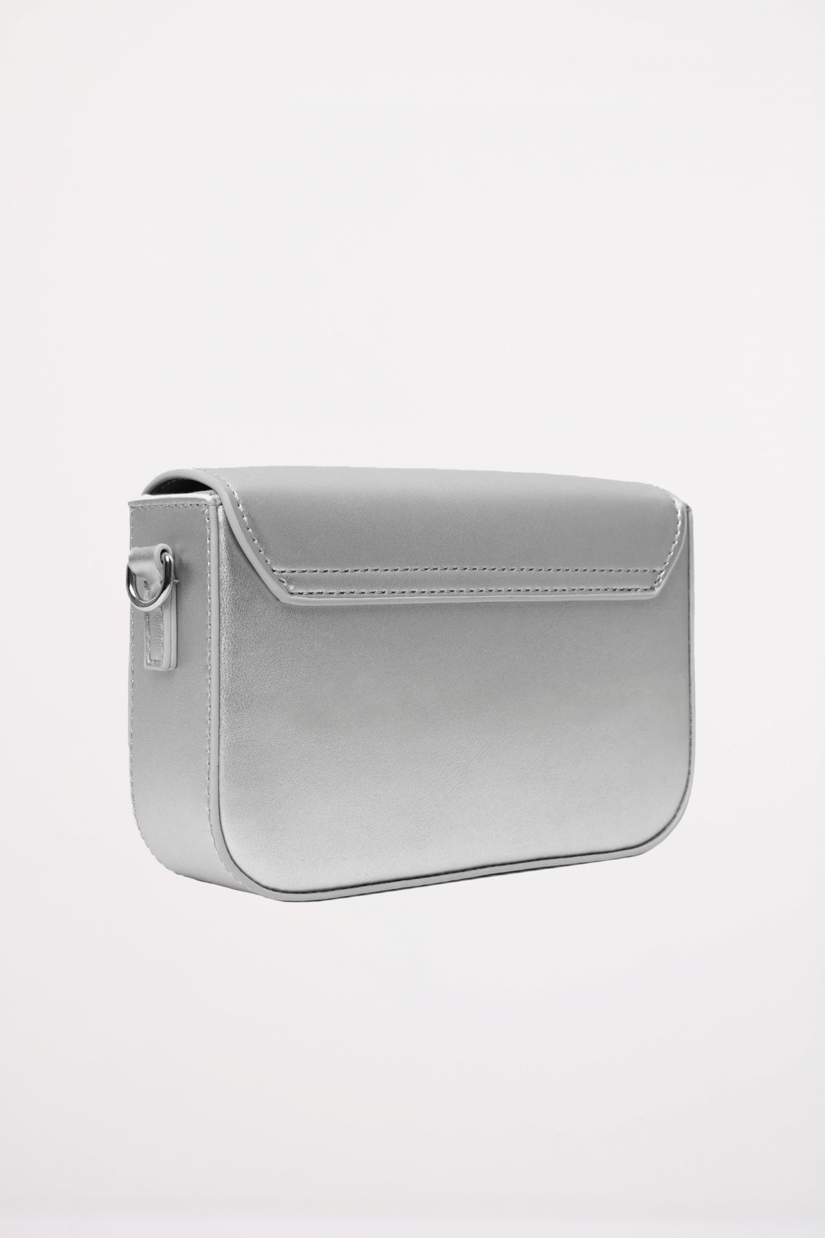 OLIVIA MAREQUE PANTONE en color PLATAPE (2)